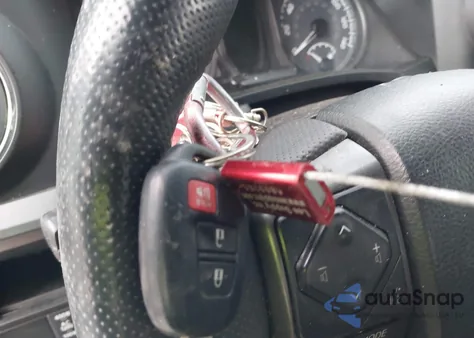 2016 Toyota Tacoma Trd Sport из США, поврежденный, VIN 5TFSZ5AN9GX042898